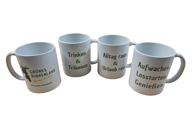 Becher mit Aufschrift und Logo des Grünen Binnenlandes