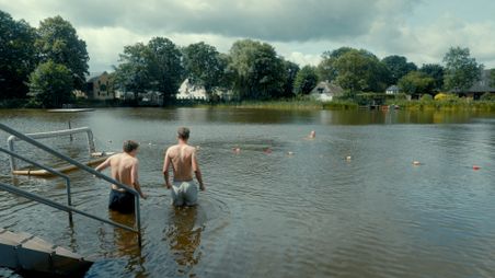 Das Waldbad Lindewitt ist etwas ganz Besonderes: ein ehemaliger Mühlenteich, der seit 1960 als Schwimmbad genutzt wird. 