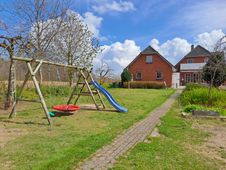 Spielgeräte im Garten