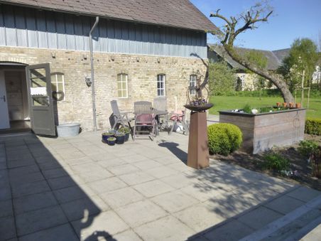 Terrasse mit Hauseingang