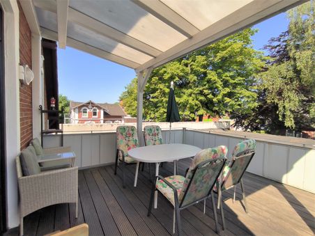 Balkon mit Sitzgelegenheiten